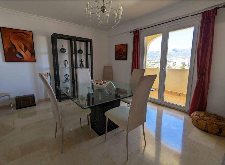 Sea View Penthouse Apartment ฟูเอนฮิโรลา ภายนอก รูปภาพ